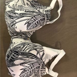 Cacique Black & White Tropical Leaf Bra